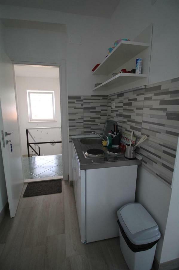 Private Accommodation Carevic Dubrovnik Exterior photo
